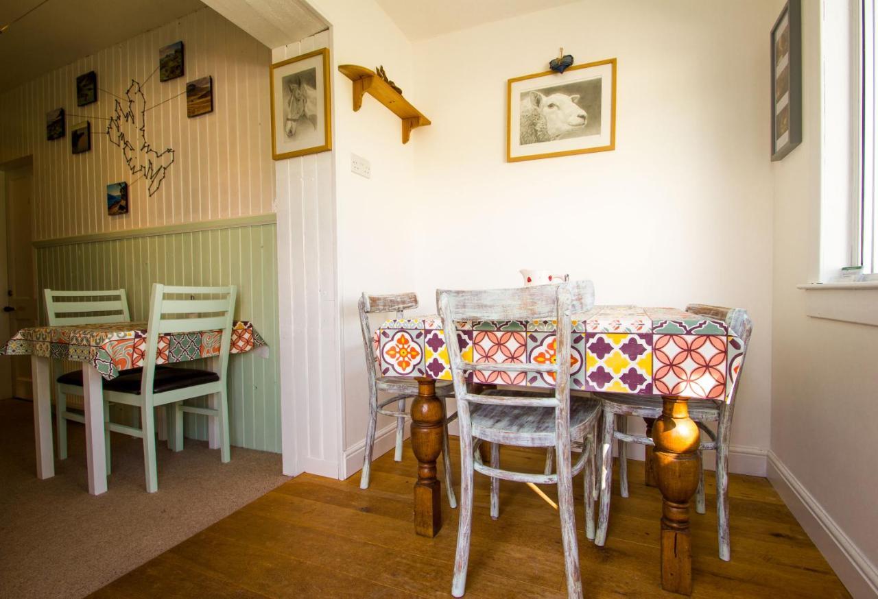 The Red Red Robin Cottage Portree Ngoại thất bức ảnh